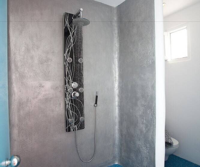 Family Suite, Golden Sun