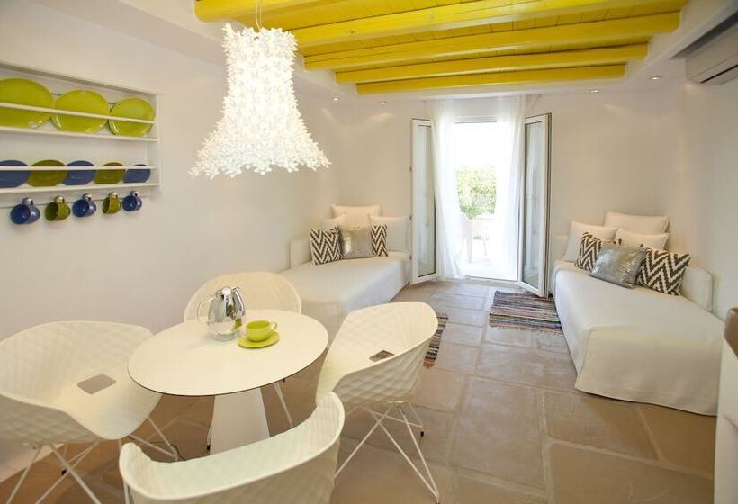 Family Suite, Golden Sun