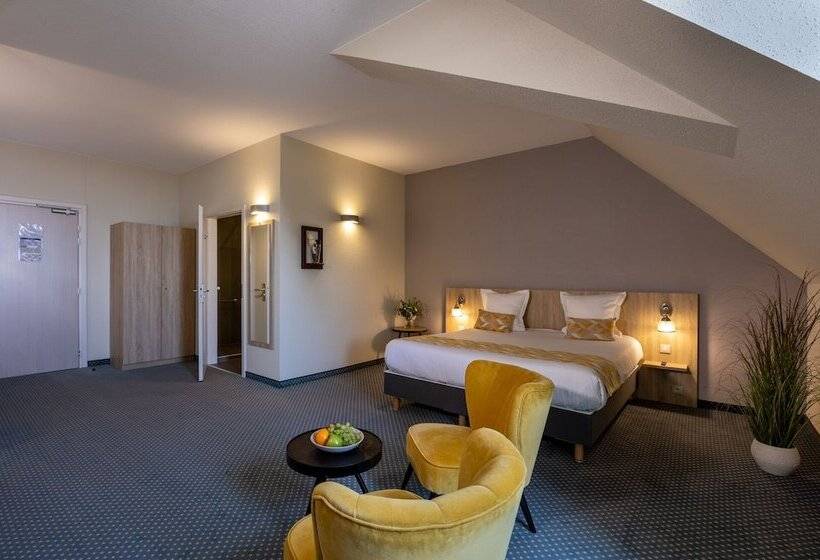 Номер Стандарт Трехместный, Hôtel Valvignes Colmar Hautkoenigsbourg,the Originals Relais