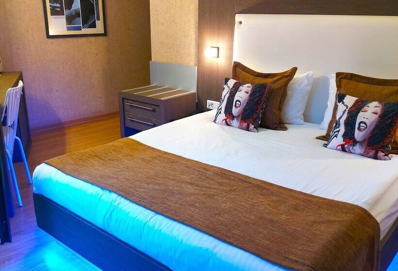 バルコニー付きデラックスルーム, Jazz Hotel Nisantasi