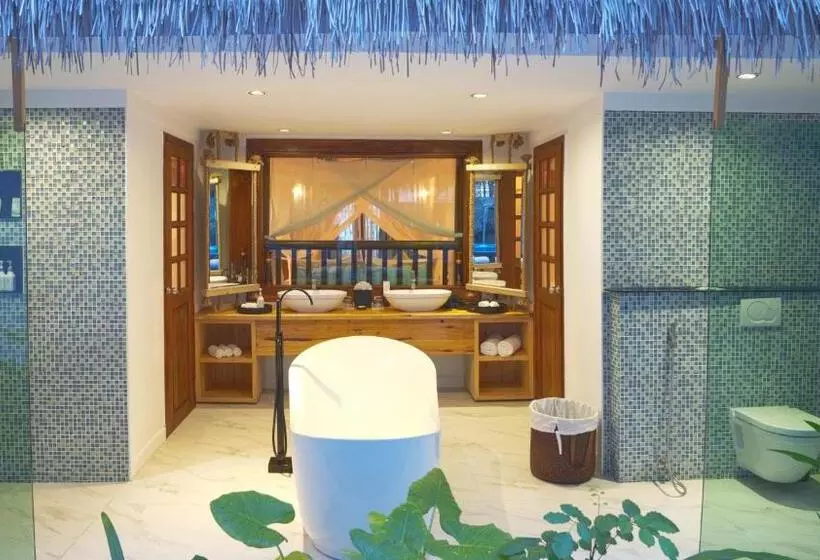 ویلای یک اتاق خوابه با استخر شنا, Kihaa Maldives