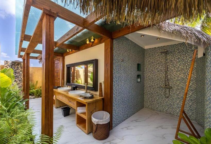 سوئیت سلطنتی 3 خوابه, Kihaa Maldives