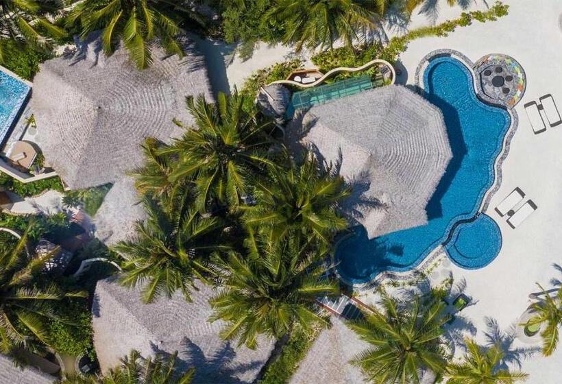 سوئیت سلطنتی 3 خوابه, Kihaa Maldives