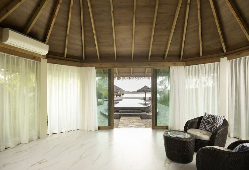 Suite cu Piscină, Kihaa Maldives