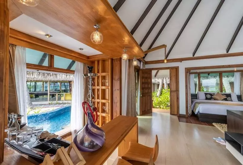 سوئیت سلطنتی 3 خوابه, Kihaa Maldives
