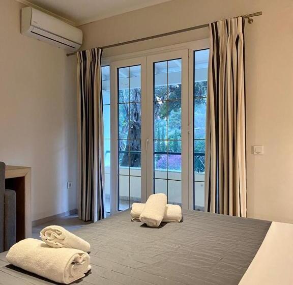 Студио Стандарт с Балконом, Callisto Beach