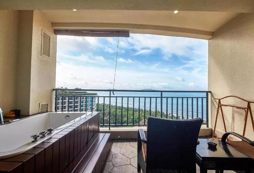 Deluxe Suite Sea View, Ocean Sonic Resort Sanya
