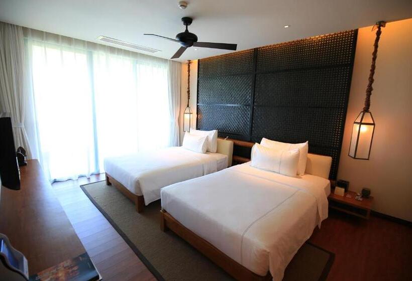 Люкс Superior Вид на Море, Ocean Sonic Resort Sanya
