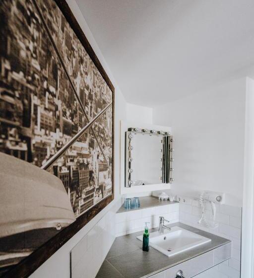 标准间, Road Stop Dortmund