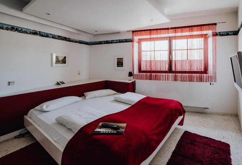 标准间, Road Stop Dortmund