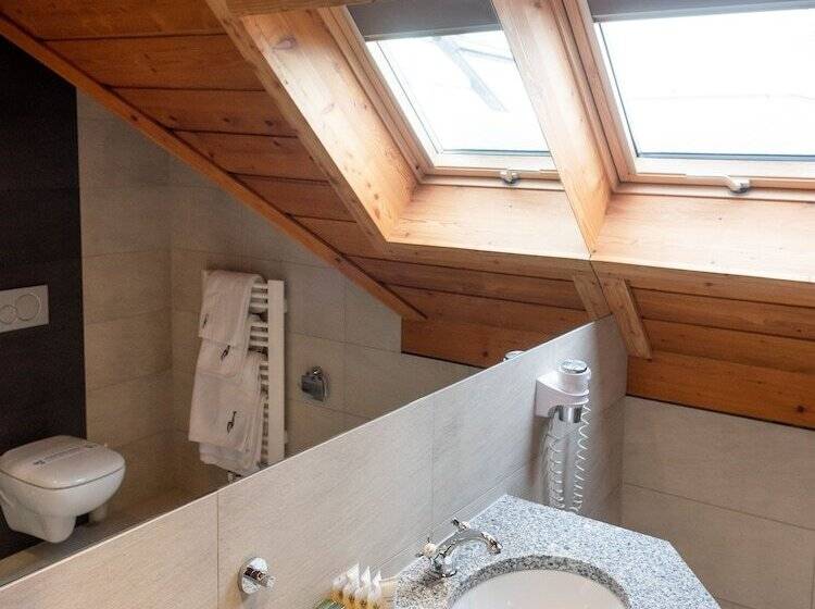 اتاق استاندارد, Sabała