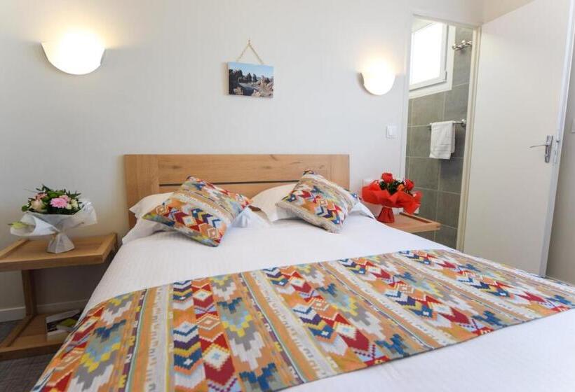 غرفة كلاسيكية, Sables D'or