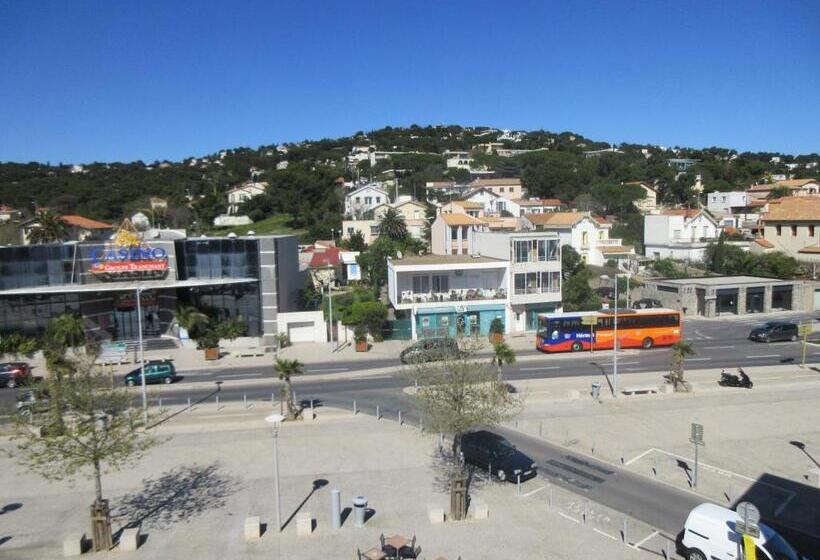 غرفة كلاسيكية ثلاثية, Sables D'or