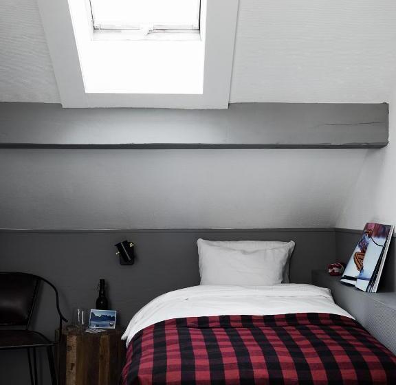 四人标准间, Ski Lodge Engelberg
