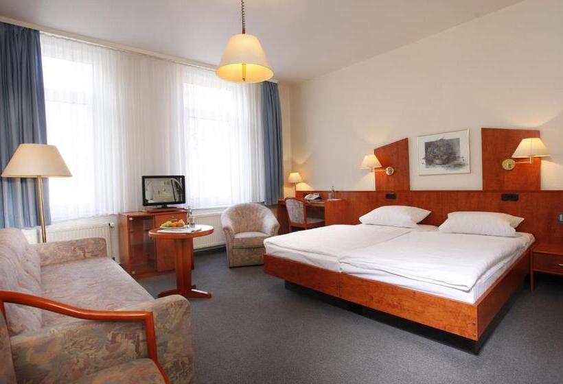 스탠다드 트리플 룸, Stadt Hannover