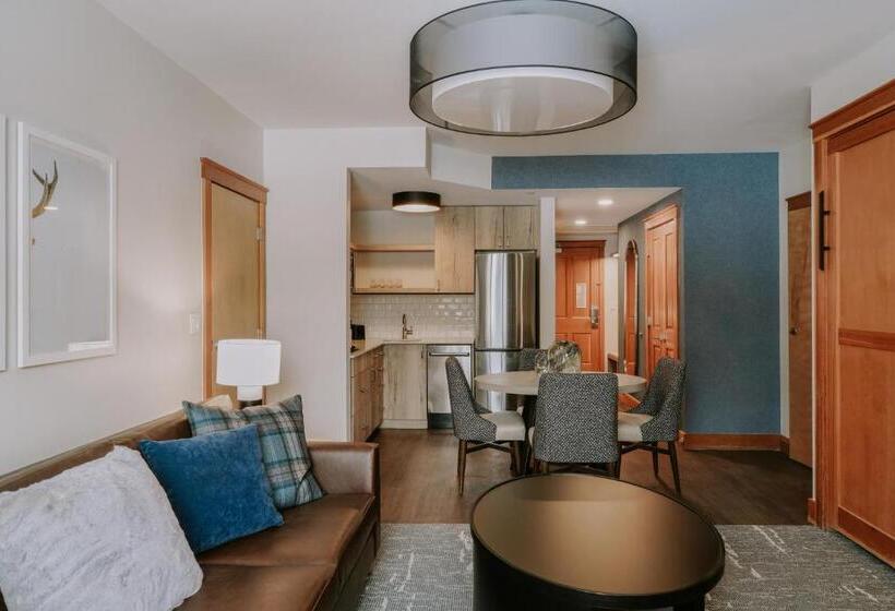 استودیوی استاندارد, Summit Hotel At Big Sky Resort