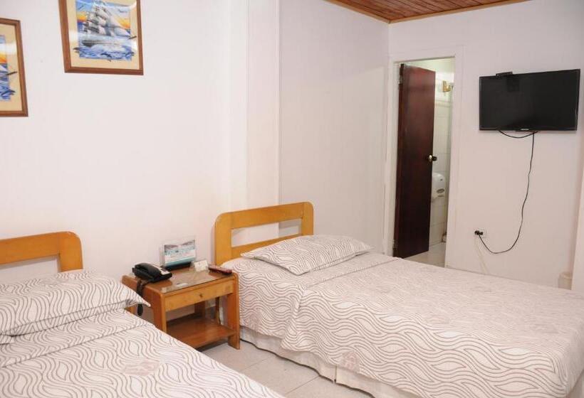 غرفة سوبيريور ثلاثية, Veleros Cartagena