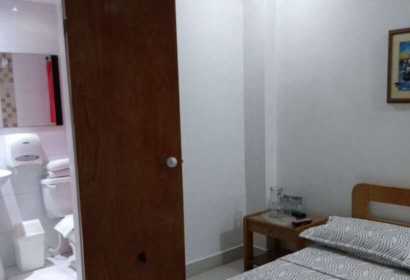 غرفة إقتصادية, Veleros Cartagena