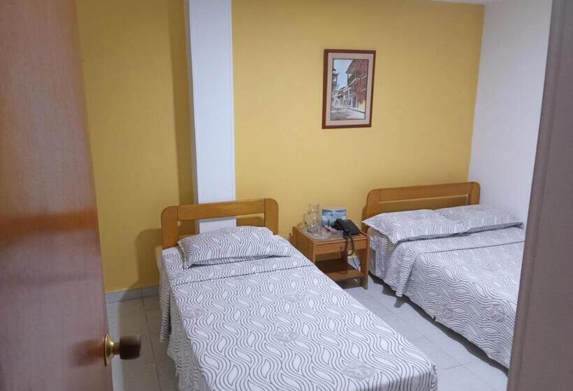 غرفة سوبيريور ثلاثية, Veleros Cartagena