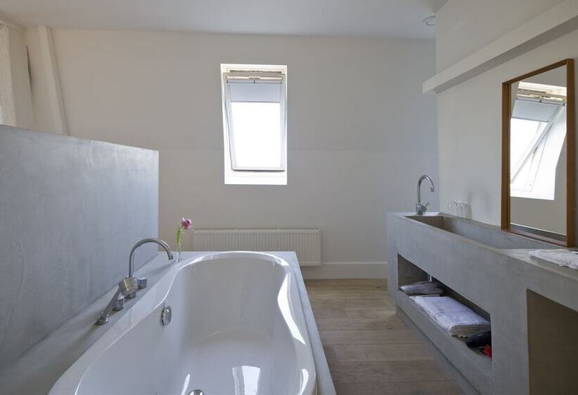 סוויטה, Wu Wei