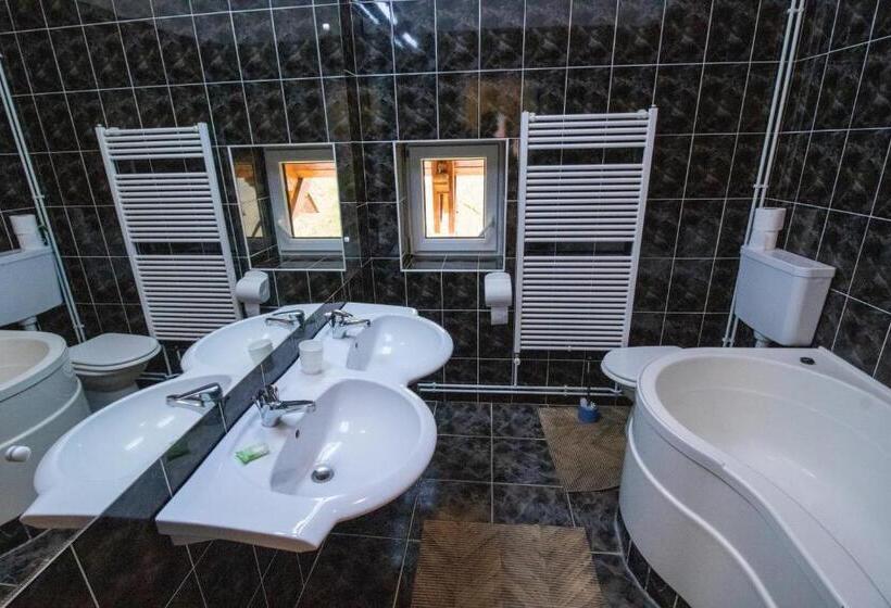 Camera Superiore, Pensiunea Eden