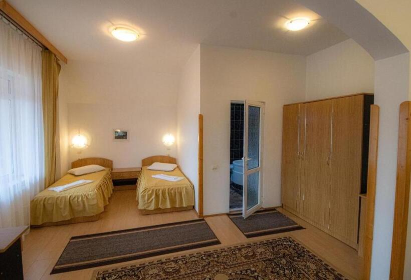 Camera Superiore, Pensiunea Eden