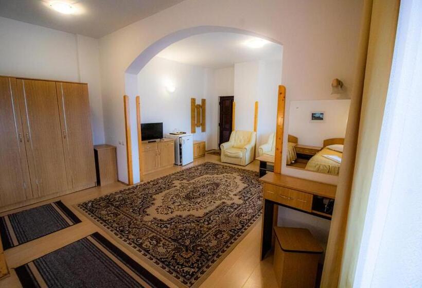 Camera Superiore, Pensiunea Eden