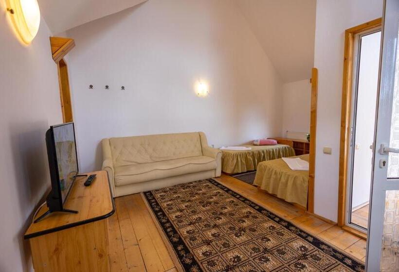 Suite 2 Camere da Letto, Pensiunea Eden