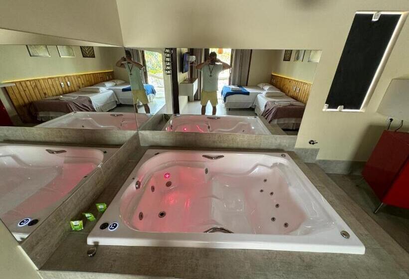 Chambre Quadruple Standard, Pousada Lua Nova Charmosa   Chalés Com Hidro E Jacuzzi