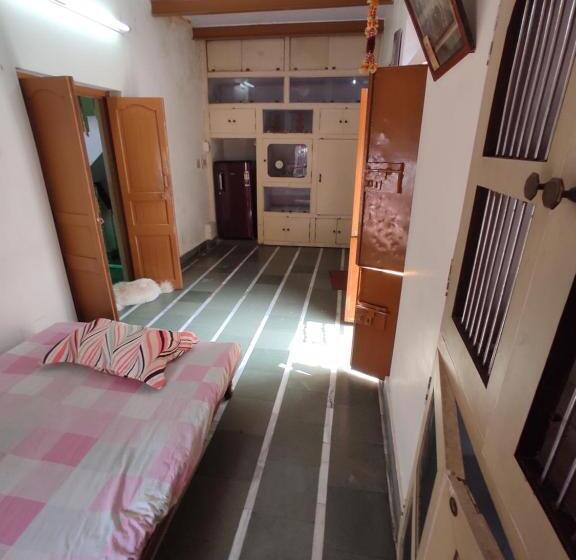 Quarto Estandar com Terraço, Heritage Homestay At Old City Near Holy Ganges