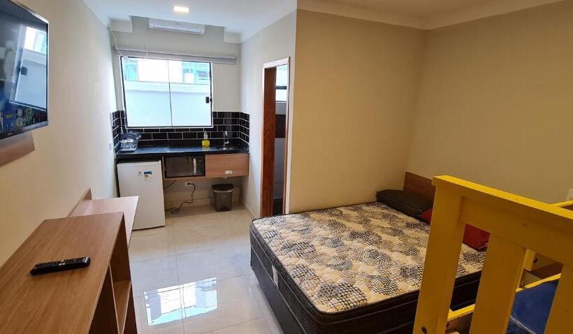 经典四人房间, Marmeu Tropical