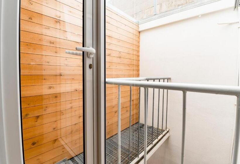 اتاق استاندارد, Monreal Boutique Townhouse R024rm5