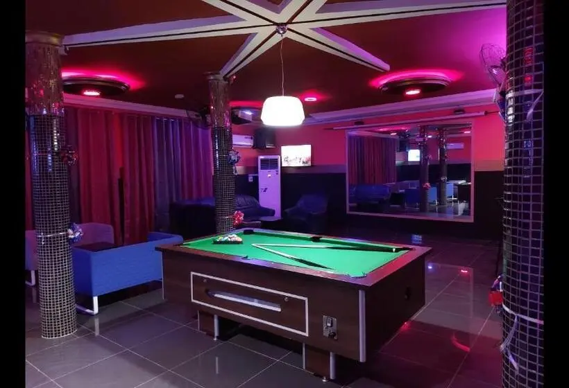 اتاق استاندارد, Room In Guest Room Royal Blue Guest House Bar