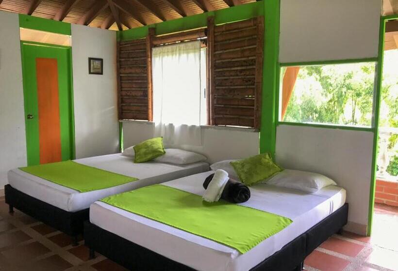 패밀리 룸, Room In Lodge   Family Cabin With Lake View