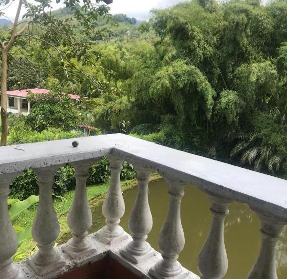 Семейный Номер, Room In Lodge Family Cabin With Lake View