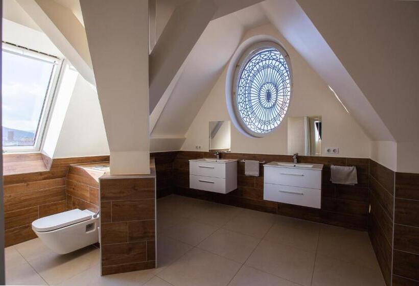 １ベッドルームペントハウスアパート, Zoya Luxury Residence