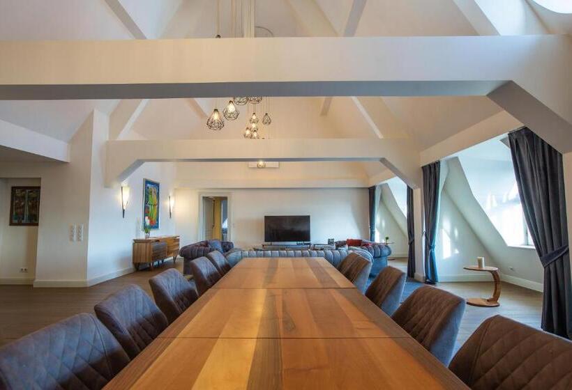 １ベッドルームペントハウスアパート, Zoya Luxury Residence