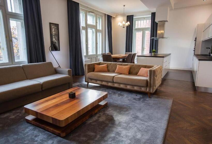 テラス付き１ベッドルームアパートメント, Zoya Luxury Residence