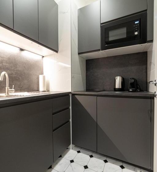 デラックスジュニアスイート, Zoya Luxury Residence