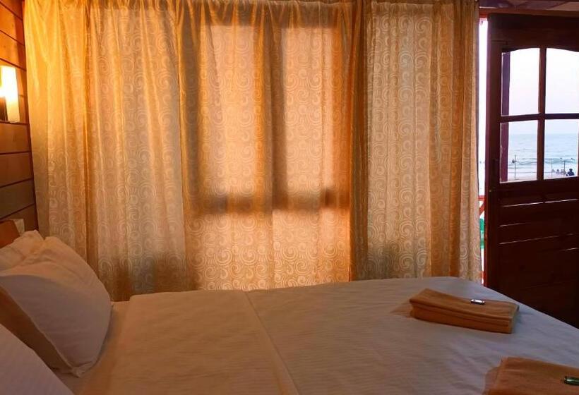 Quarto deluxe vista mar com balcao, Oasis Beach Resort