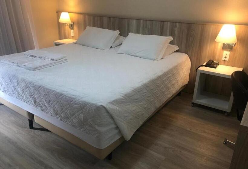 إستوديو ديلوكس, Aquarius Flat Aptos E Suítes