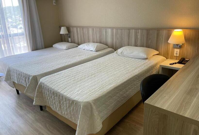 إستوديو ديلوكس, Aquarius Flat Aptos E Suítes