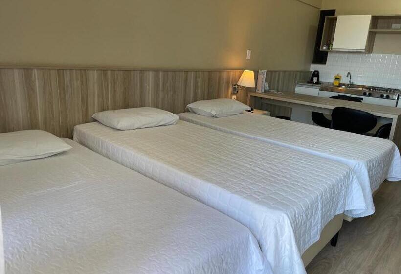 إستوديو ديلوكس, Aquarius Flat Aptos E Suítes