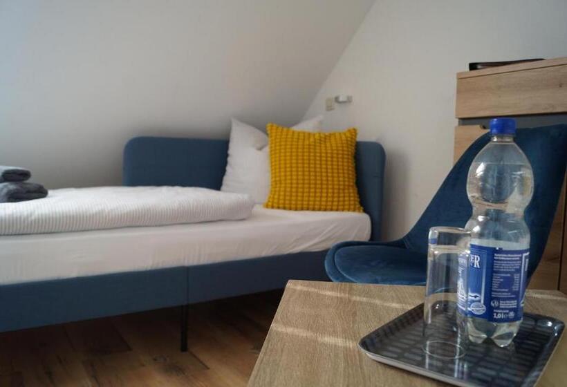 标准单人间, Parkhotel Am Schloss Machern