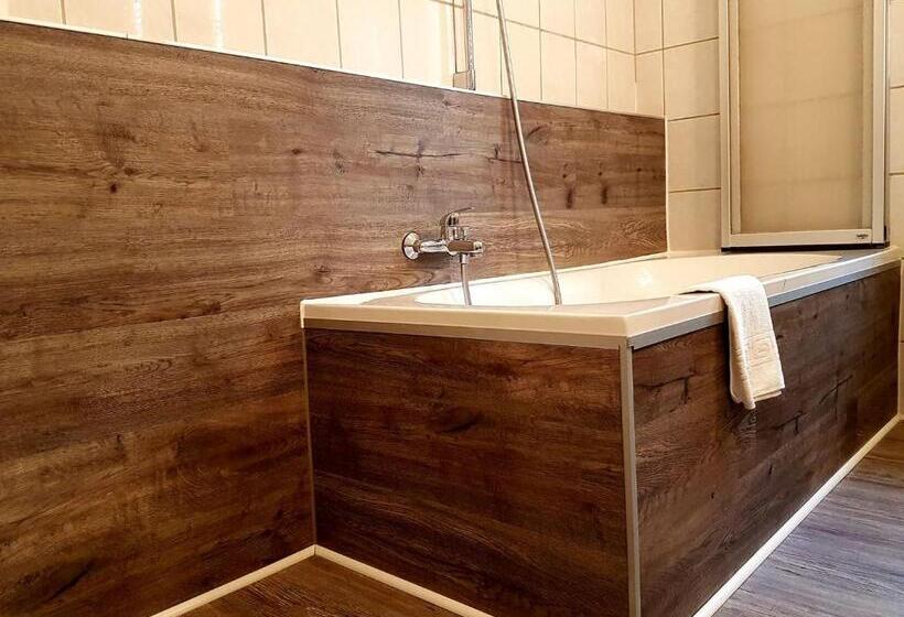 标准间, Parkhotel Am Schloss Machern