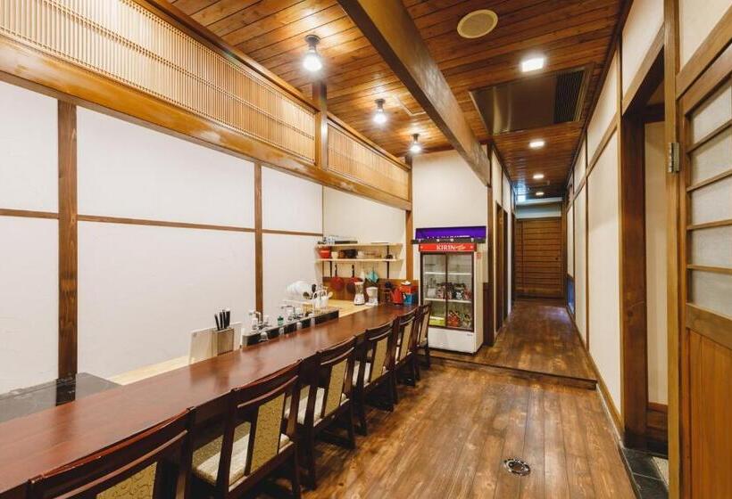 خانه 1 خوابه, Couch Potato Hostel   Vacation Stay 28455v