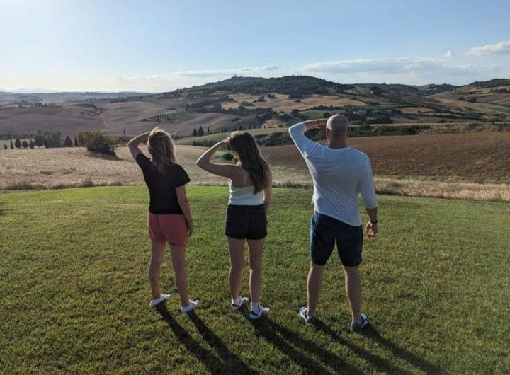 テラスつきの2ベッドルームアパートメント, Agriturismo Barbi