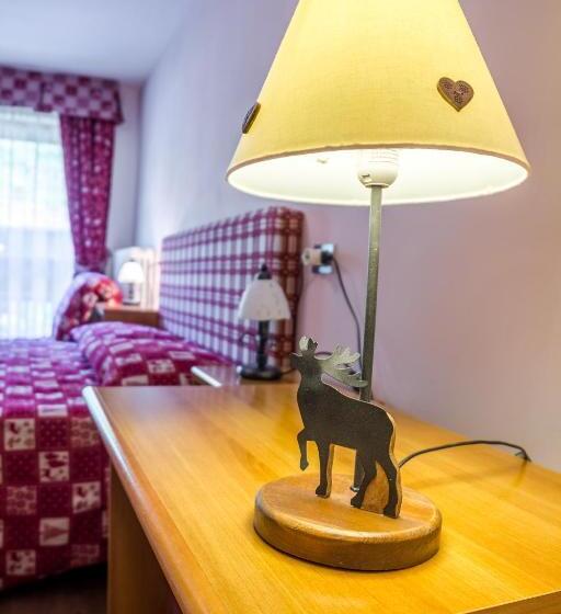 غرفة قياسية ثلاثية, Albergo Punta Zerbion