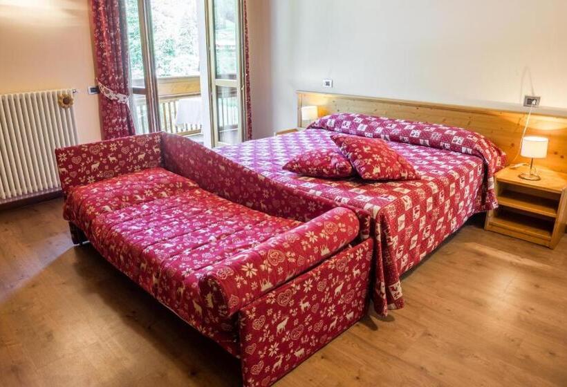 غرفة عائلية, Albergo Punta Zerbion