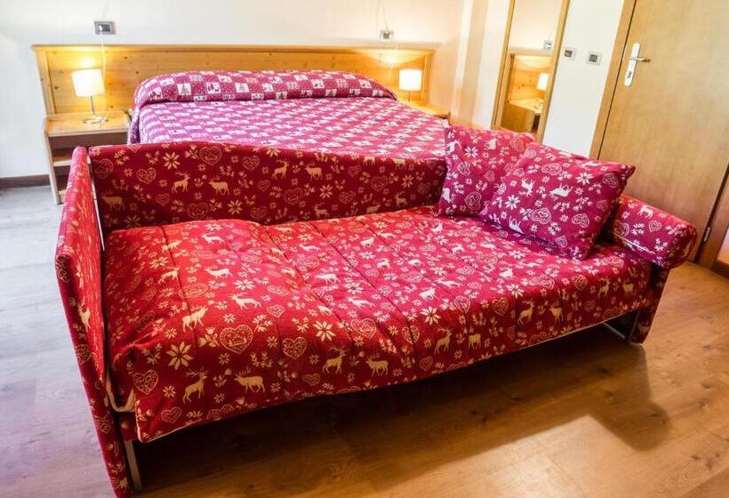 غرفة عائلية, Albergo Punta Zerbion